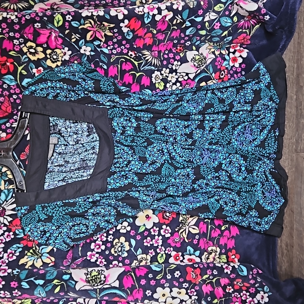 Women's L Apt. 9 Women's dress shirt